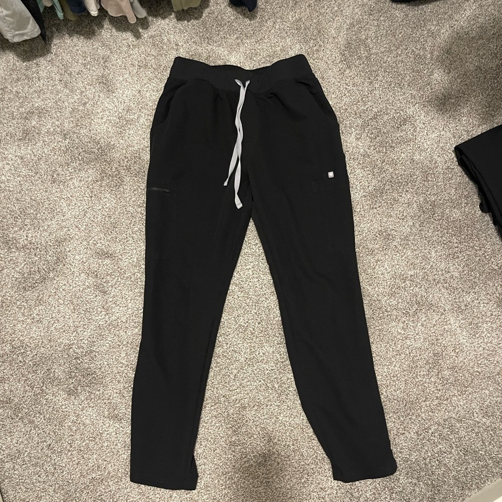 Figs Black High Waisted Yola Skinny Scrub Pants, Size Large